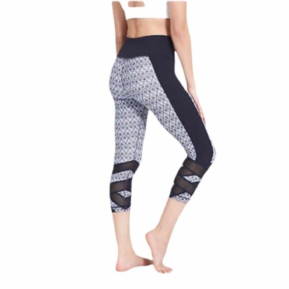 ATHLETA High Rise Mosaic Mantra Capri Leggings Tights Mesh Navy Blue White S - Picture 6 of 12